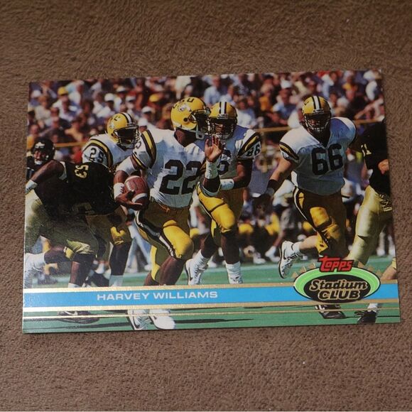 Harvey Williams #20 Football Card - Picture 1 of 2